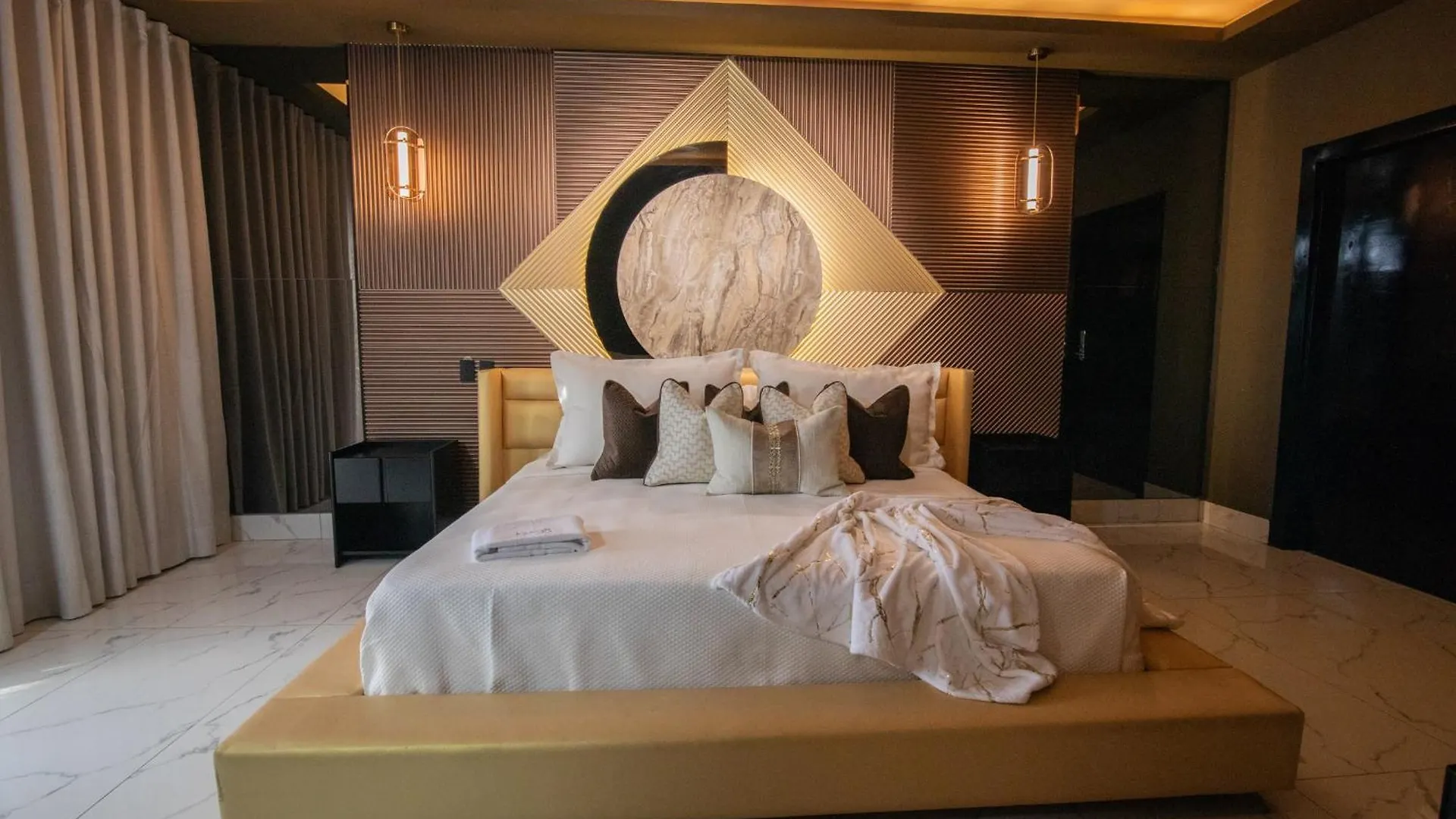 Lovera Hotel Сантьяго-де-лос-Кабальерос